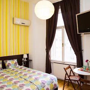 Sunflower Apartmanhotel